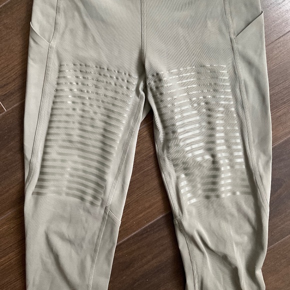 lululemon athletica Olive High-Waisted Leggings - Picture 2 of 5